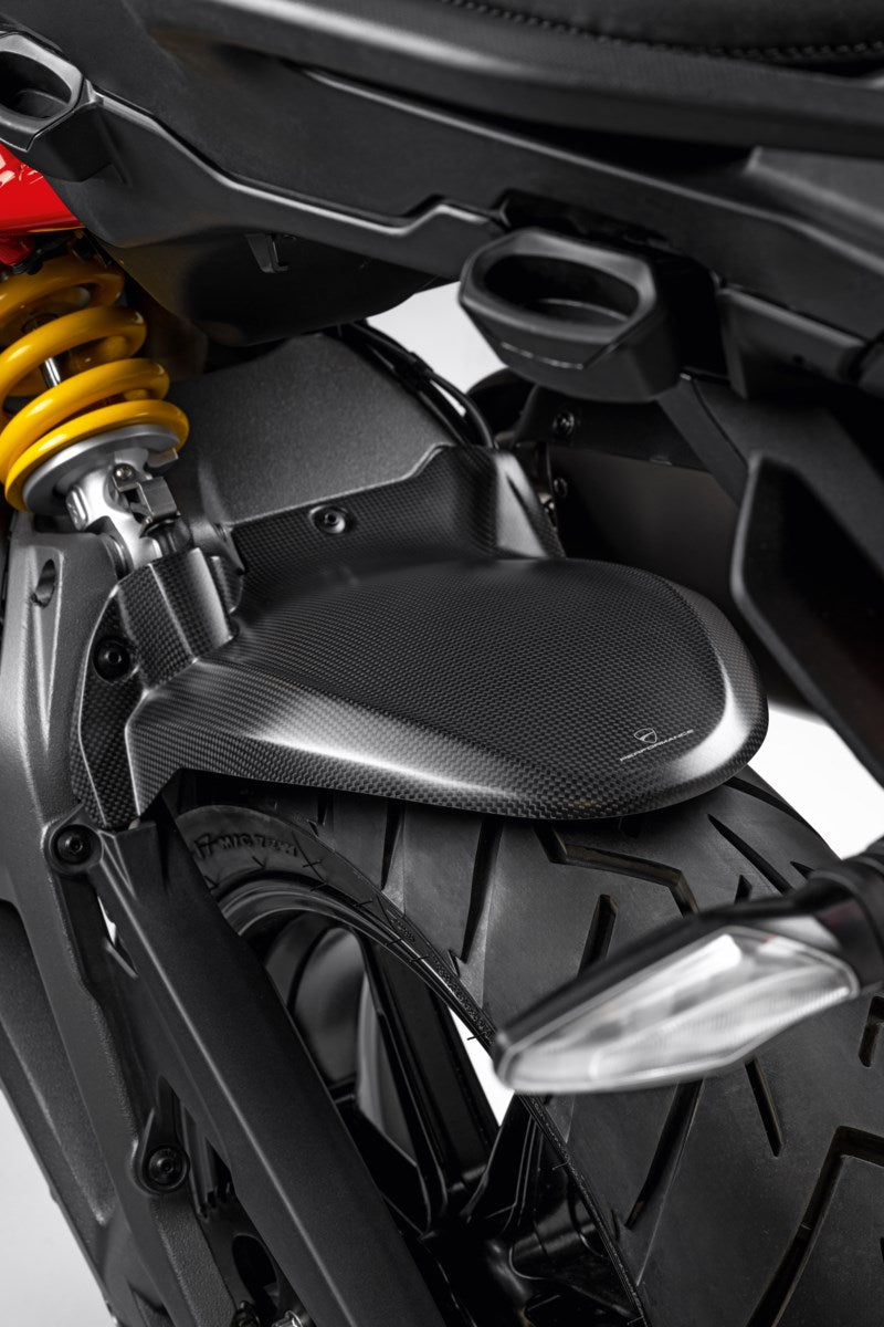 REAR MUDGUARD CARBON
