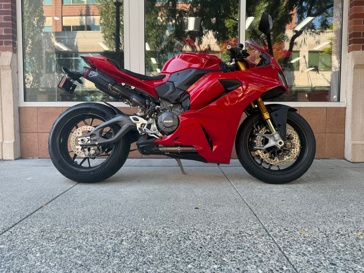 Panigale V2